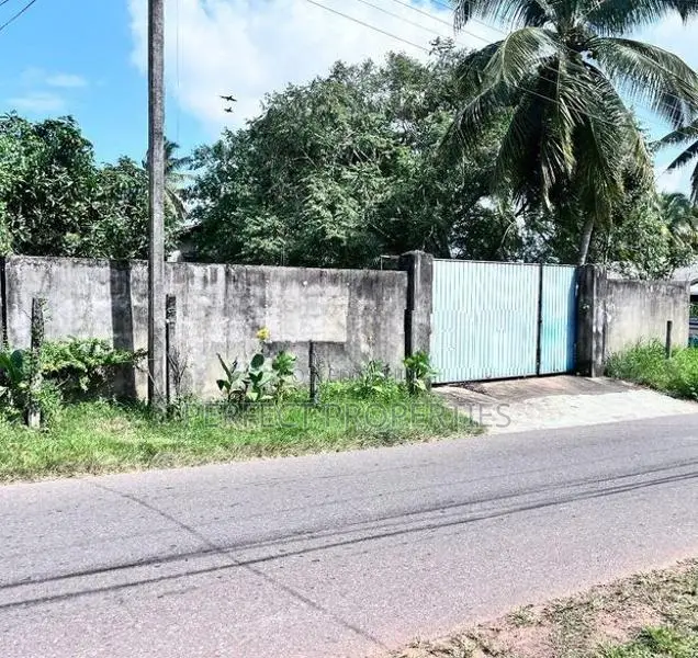 Perfect Land for Sale – Ragama / Tewatta, a Warehouse