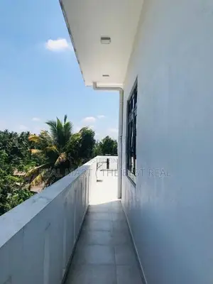 Malabe : 5BR (10P) Two Storey House for Sale