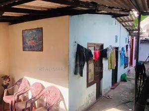 දෙහිවල : 12.75 පර්චස් ගෙවල් තුනක් සහිත ඉඩම විකිණිමට තිබේ