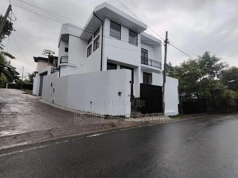 (NSB) Brand New Super Luxury House for Sale in Thalawathugoda