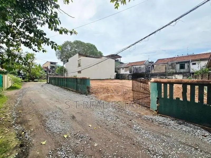 17.95P High Residential Bare Land For Sale In Nugegoda