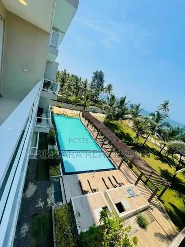 Luxury 2 BR Apartment in Prime Beach Front Residencies, Uswetakeiyawa