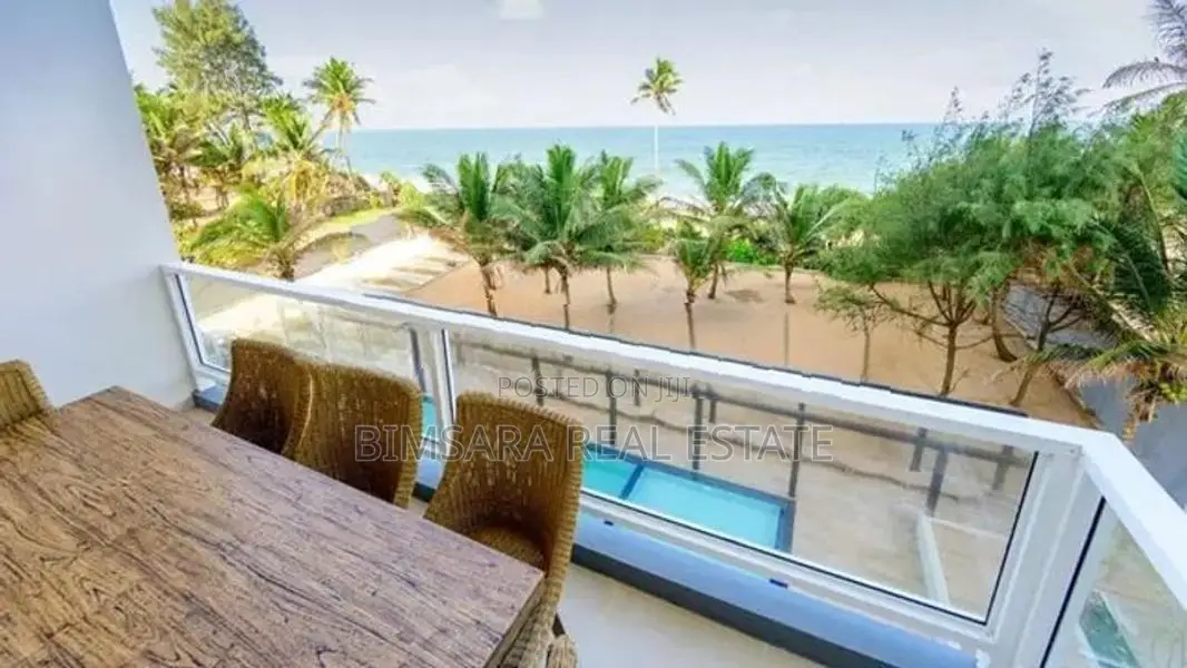 Luxury 2 BR Apartment in Prime Beach Front Residencies, Uswetakeiyawa