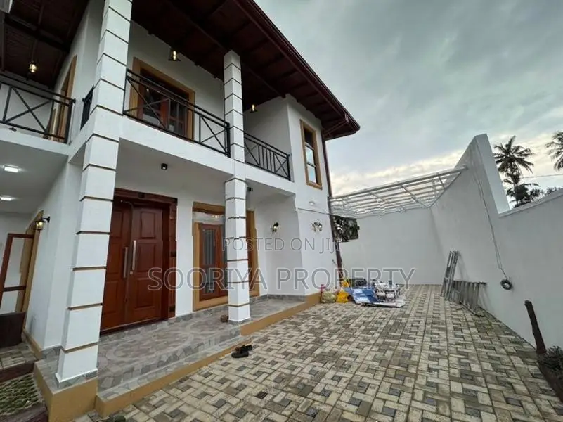 Beautiful Brand New 2 Story House for Sale in Kesbewa Piliyandala