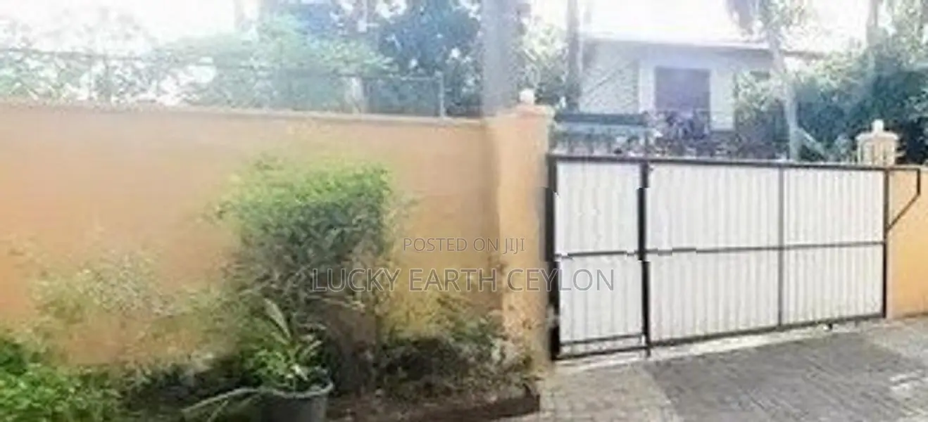 Sale, Pannipitiya, 2 Story Unfurnished House For Sale ( ZMS3045)