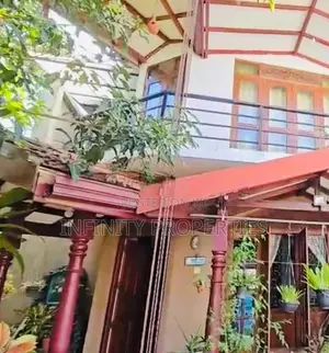 02 Story house & 10 P Sale At Rathmalana