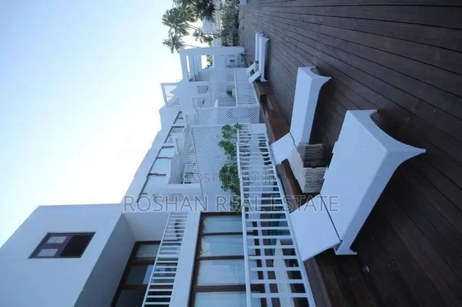 LUXURY BOUTIQE HOTEL FOR SALE KATUNAYAKA FA1894
