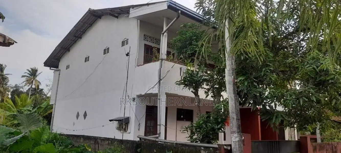 2story Apartment house for sale in Godagama matara