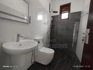 Luxury House for Sale in Athurugiriya