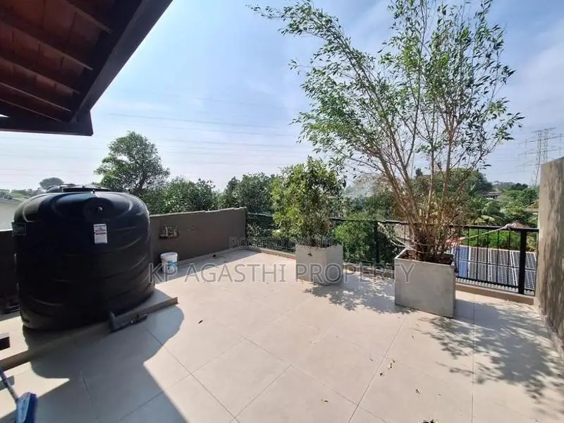 3st super Brand new luxury house for sale in pelawatta