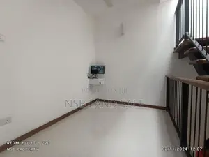 (NSB) Brand New Super Luxury House for Sale in Talawatugoda