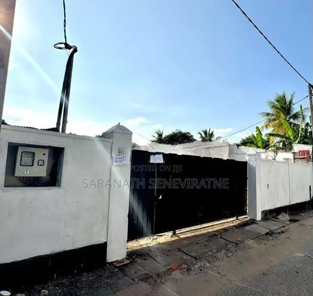 LAND FOR SALE - Located near Galle Road (150m to Kurusa Handiya)