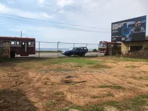 Land For Rent in Marine Drive Kollupity Colombo.03