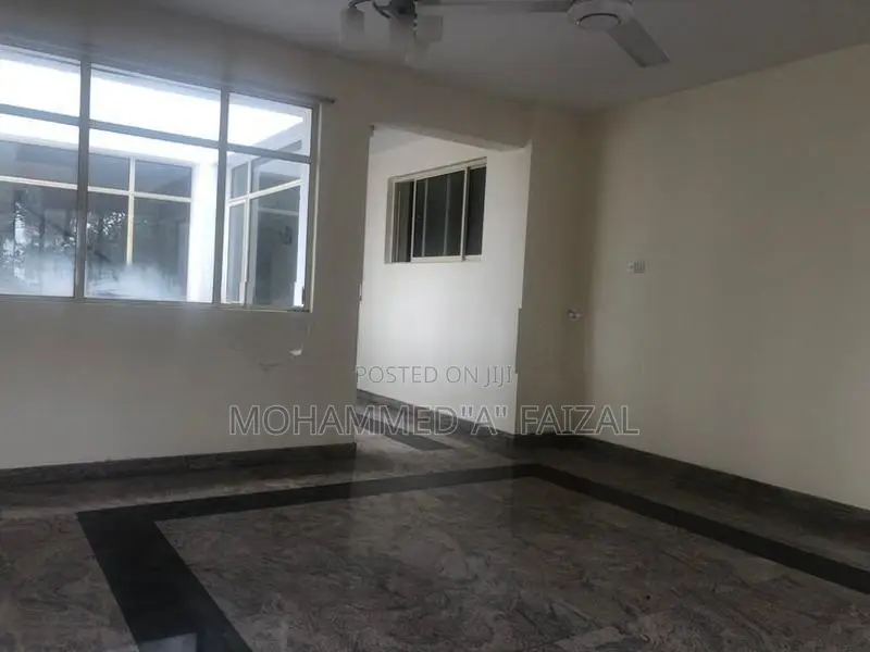 Apartment For Rent in Bambalapitya Terrace Colombo04