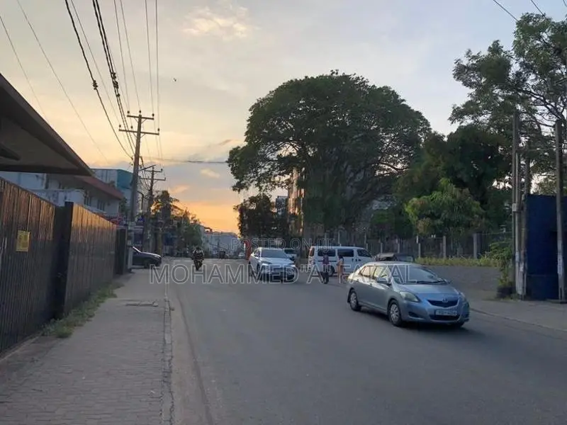 Commercial Land for Rent in Kalubowila Hospital Road Kohuwala
