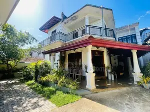 2-Storey House for Sale – Mahara Junction