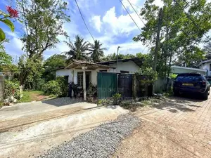 Land in Mirihana Nugegoda Galawala Rd