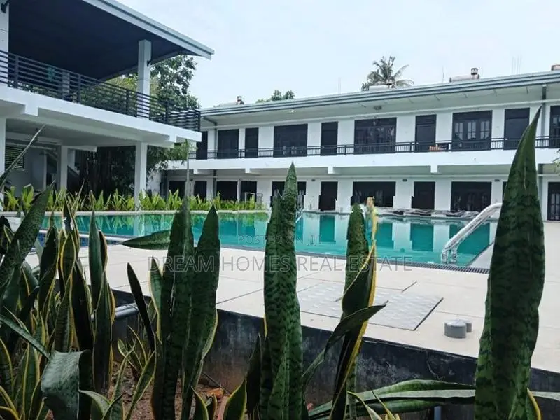 Mirissa Coastal Hotel – Turnkey Luxury