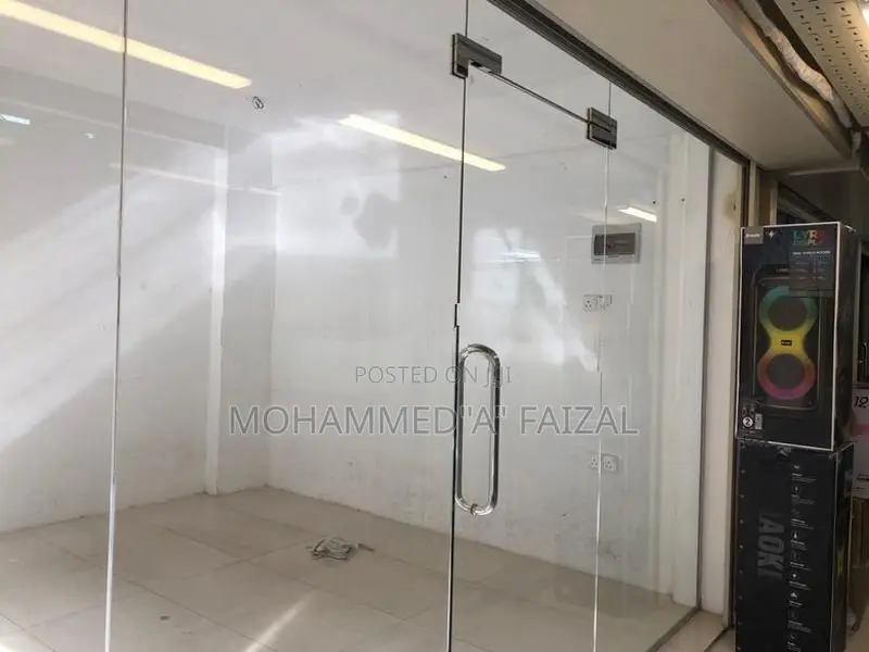 Shop For Rent in 1St Cross Street Pettah Colombo.11