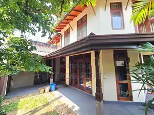 Almost Brand New Luxury 3 Story House For Sale In Nugegoda