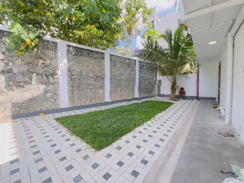 Luxury Facility With Brand New House In Battaramulla