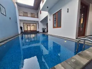 20 P super luxury house for sale in pitakotte
