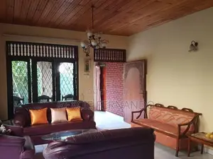 Single storey livable house in Udahamulla