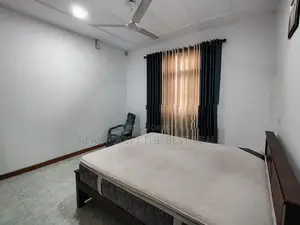Pannipitiya : 4BR (32P) House for Sale Facing Paddy Field