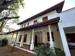 House For Sale in Vidyala Junction Pannipitiya Off Kottawa Malabe bus 