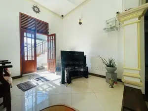2-Storey House for Sale – Mahara Junction