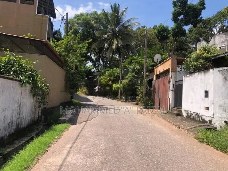Land For Sale in Priyarathanama Road Of Zoo Dehiwala