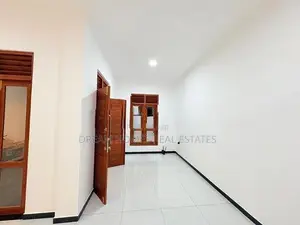 Modern 3-Storey Luxury Home for Sale – Kandana
