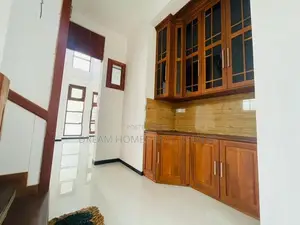 Luxury 5BR House Near Negombo-Colombo Rd