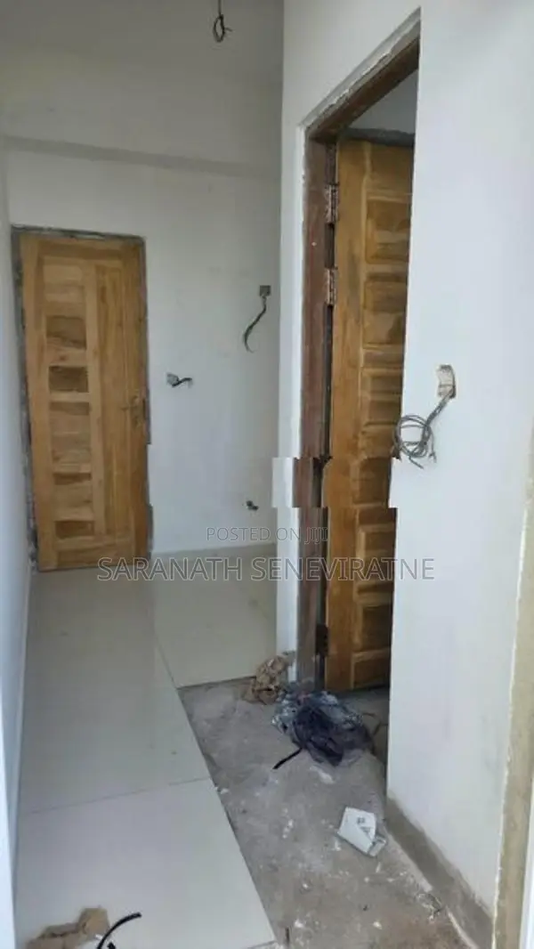 Apartment in Mount Lavinia - for sale