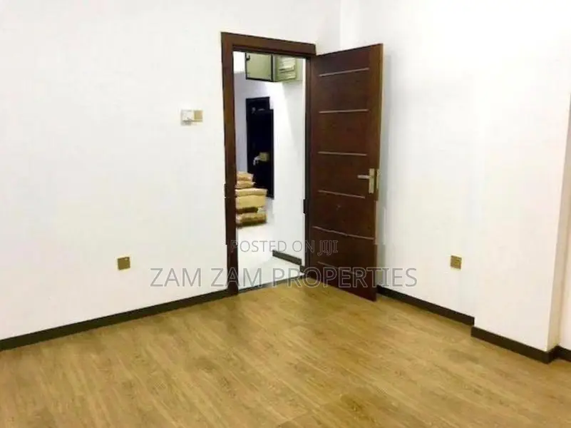 Luxury Apartment For Sale In Milagiriya Avenue Bambalapitiya Colombo 0