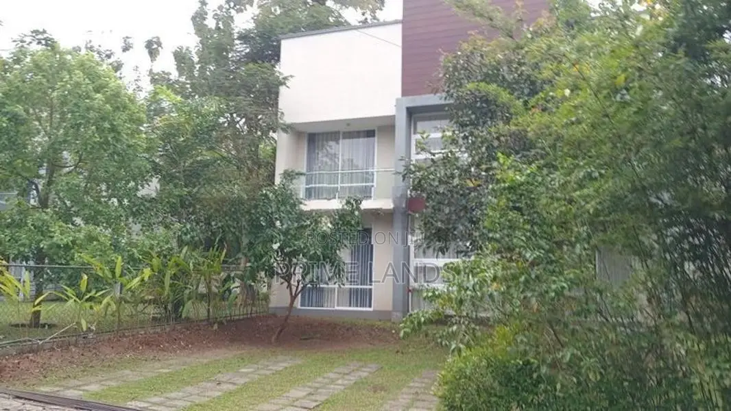 Dambarawa Lake Villa Kandy