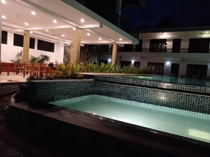 Mirissa Coastal Hotel – Turnkey Luxury