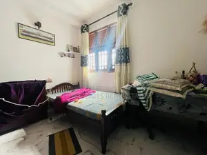 2-Storey House for Sale – Mahara Junction
