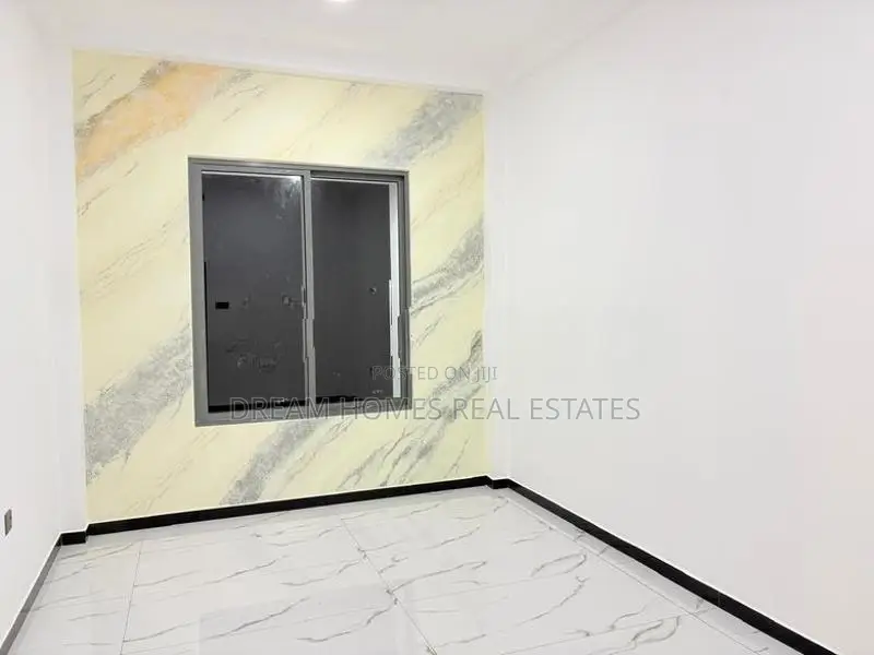Modern 3-Storey Luxury Home for Sale – Kandana