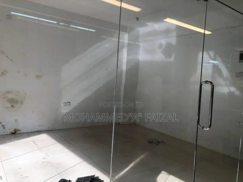 Shop For Rent in 1St Cross Street Pettah Colombo.11