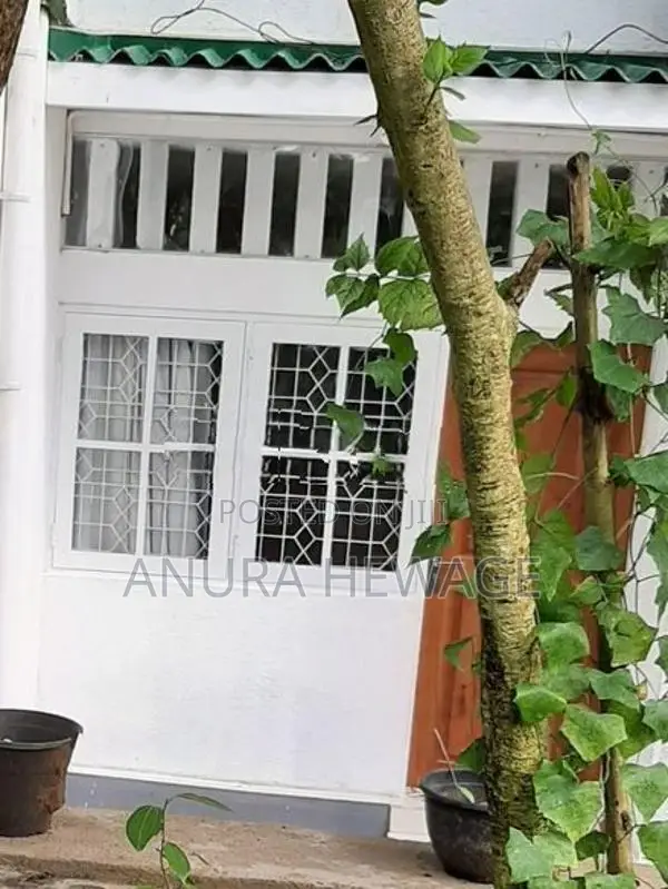 3 Bedroom, House for sale Mattegoda, Ground floor. (ID:MTH003)