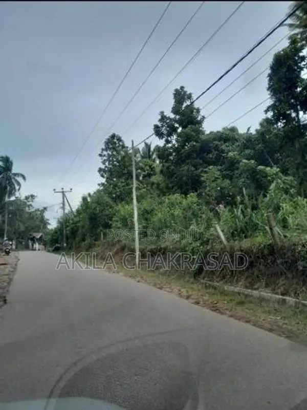100 Perch Commercial Land in Katunayaka for Rent