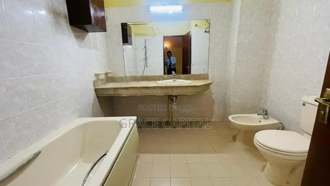 Unfurnished Apartment for Rent Colombo 7