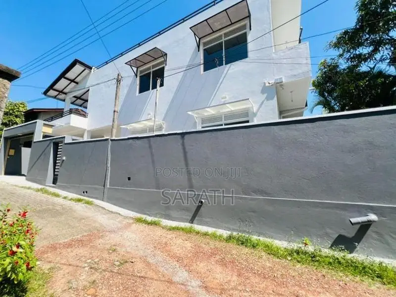 Well Build Luxury House Sale Malabe