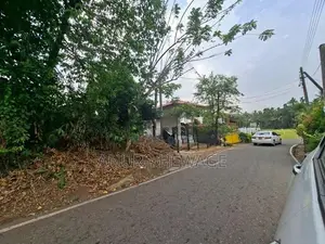 හෝකන්දර, හොරහේන පාරේ පිහිටි ඉඩමක් විකිණීමට ඇත. (ID: HKND005S)