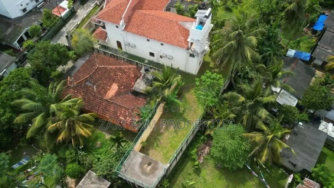 New Luxury Colonial Villa For Sale In Galle