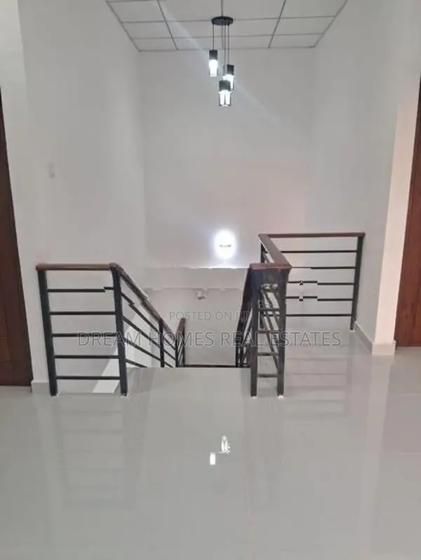Brand New Two-Storey Luxury House for Sale – Prime Kandana