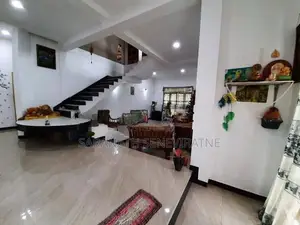 House in Yakkala Gampaha With 17.5 Perches Land Extent