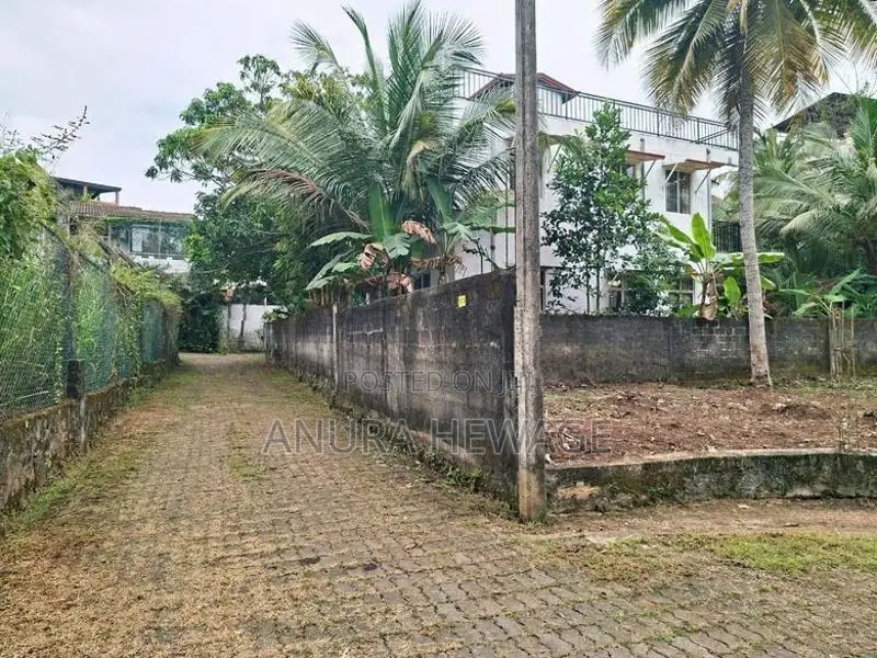 Land for Sale Koswatte, Talangama North, Battaramulla. (ID : BATR002A)