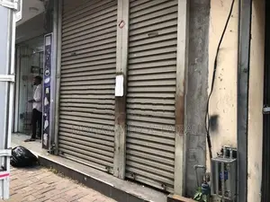 Commercial Building for Rent in Maliban Street Pettah Colombo 11